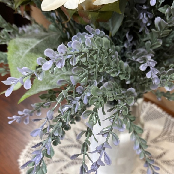 Elegant White Vase with white and lavender Floral Arrangement - Picture 4 of 6